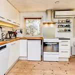 펜션 8 Person In Pandrup-by Traum
