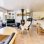 펜션 8 Person In Pandrup-by Traum