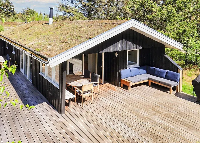 8 Person In Pandrup-by Traum * Pandrup